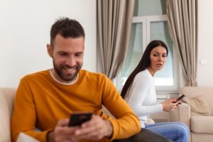 Tips To Stop Jealousy In A Relationship At Erotic Chatlines